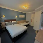 De Hotel 2*