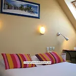 Hotel De 2*