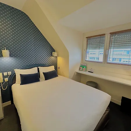 De Hotel 2*